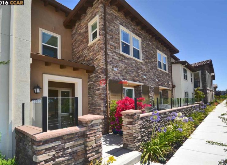 美国加州都柏林3卧3卫的房产USD 899,000_美